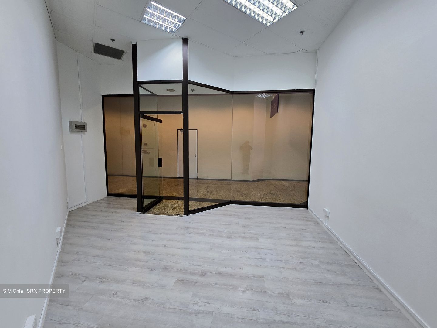 The Riverwalk / Riverwalk Apartments (D1), Office #493021251